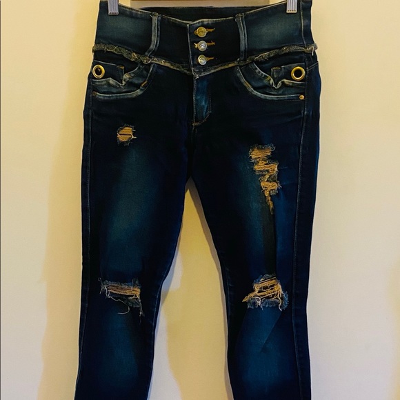 Gio’s Jeans- Embroidered Ankle Stretch Denim - Picture 2 of 9